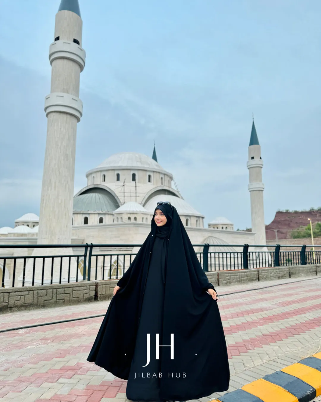 MODEST IRANI CHADDAR - Image 6